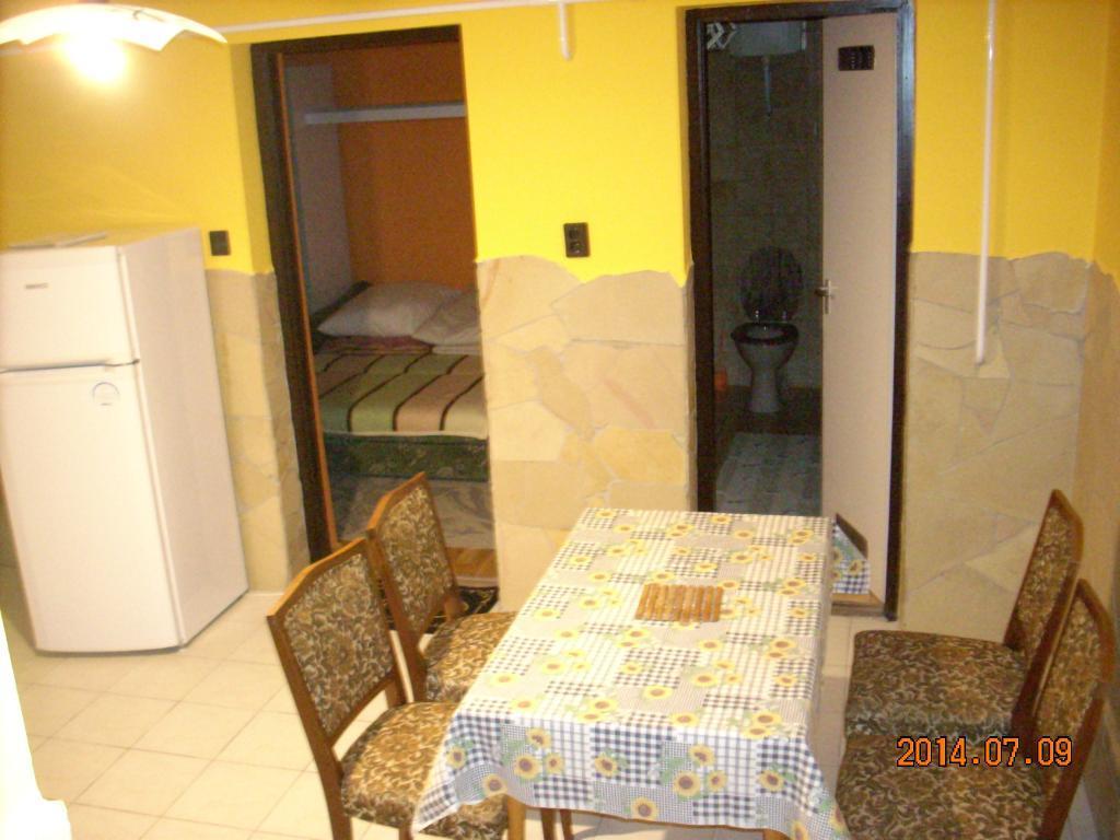 Kelemen Apartmanok Abádszalók エクステリア 写真