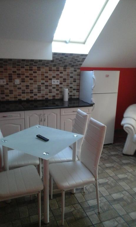 Kelemen Apartmanok Abádszalók エクステリア 写真